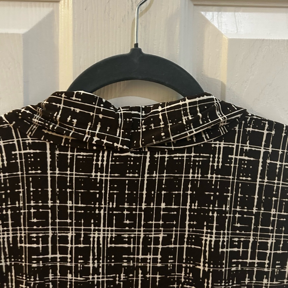 Calvin Klein Black White Patterned Sleeveless Women's Top - Picture 8 of 8